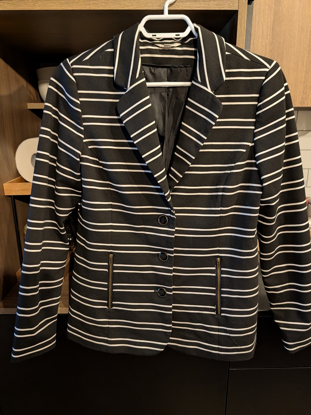 Reitmans Black and White Striped Women's Blazer